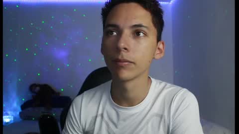 Snapshot of archi_love chatting on 03.08.25 ARCHIBALDO online show from 03.08.25