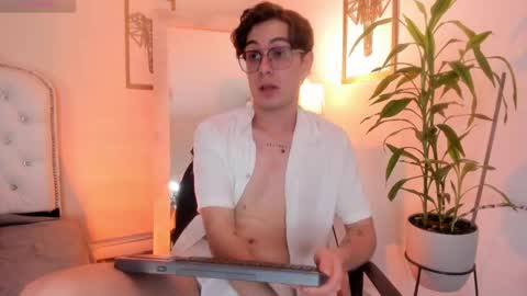 Archie online show from 02.06.25