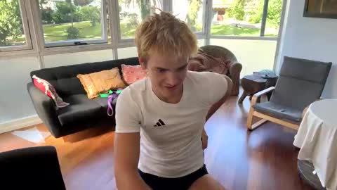 Snapshot of archievirt chatting on 01.18.26 Archie online show from 01.18.26