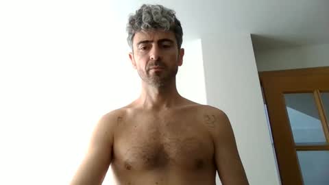 Snapshot of ardiac chatting on 02.14.25 ardiac online show from 02.14.25