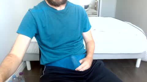 Snapshot of arekusan6 chatting on 07.27.26 Arek online show from 07.27.26