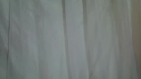 Snapshot of arellah chatting on 01.26.25 arellah online show from 01.26.25