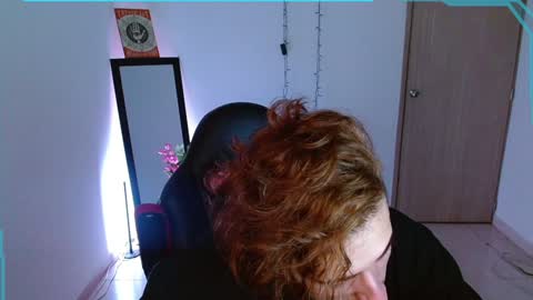 Snapshot of ares_blue chatting on 01.14.25 ares blue online show from 01.14.25