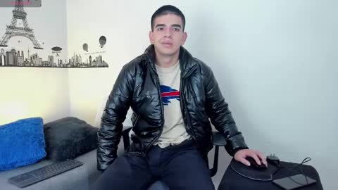 Snapshot of ares_johnsonn chatting on 12.06.24 Ares online show from 12.06.24