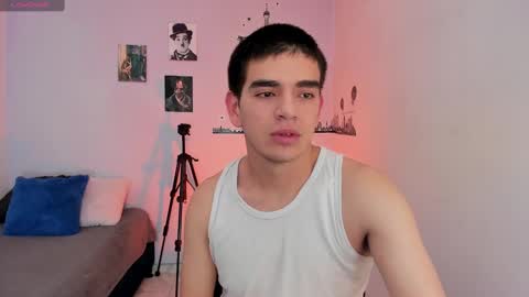 Snapshot of ares_johnsonn chatting on 12.25.24 Ares online show from 12.25.24