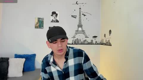 Snapshot of ares_johnsonn chatting on 01.03.25 Ares online show from 01.03.25