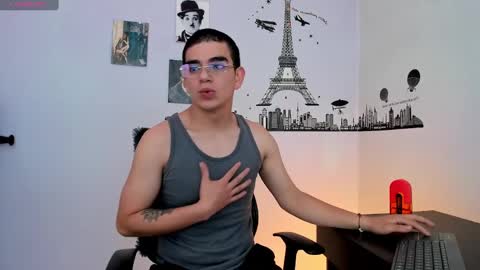 Snapshot of ares_johnsonn chatting on 01.14.25 Ares online show from 01.14.25