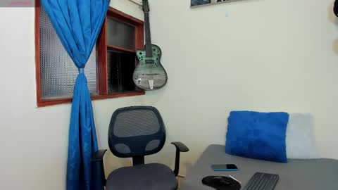 Snapshot of ares_johnsonn chatting on 01.30.25 Ares online show from 01.30.25