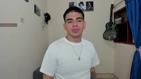 Snapshot of ares_johnsonn chatting on 02.03.25 Ares online show from 02.03.25