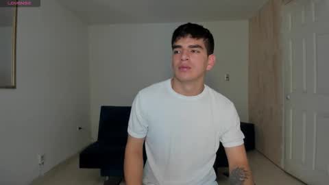 Snapshot of ares_johnsonn chatting on 09.19.25 Ares online show from 09.19.25