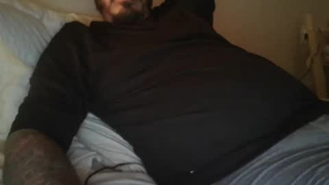 arez2122 online show from 12.02.25