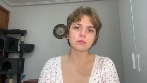 ari_crystal online show from 02.25.26