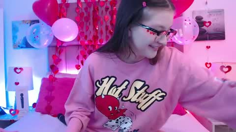 Ahri James online show from 02.14.25