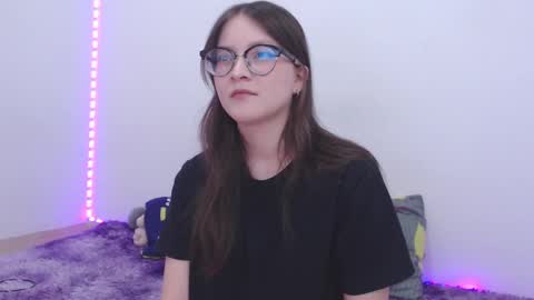 Ahri James online show from 09.15.25