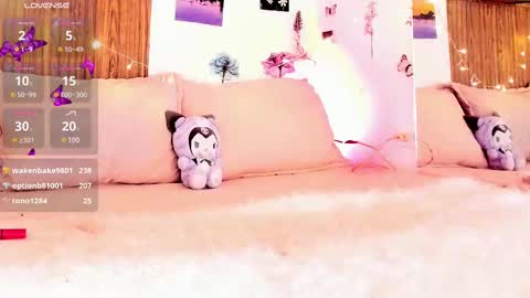 Snapshot of ari_saenz chatting on 02.17.25 online show from 02.17.25