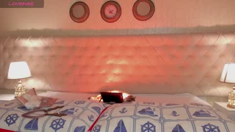 Snapshot of ari_sunshine chatting on 02.23.25 Ari online show from 02.23.25