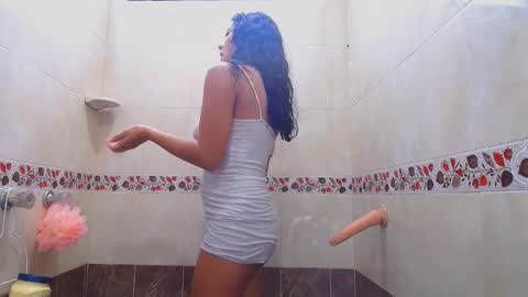 Snapshot of aria_arthur chatting on 09.12.25 aria_arthur online show from 09.12.25