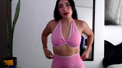 Snapshot of aria_castelli chatting on 05.18.26 Aria Castelli online show from 05.18.26