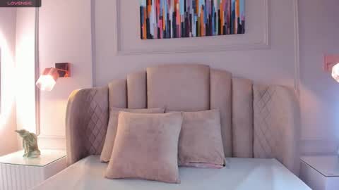 Snapshot of aria_greco chatting on 01.05.25 Aria  online show from 01.05.25