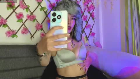 aria_silk online show from 03.17.26