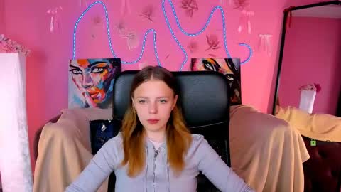 Snapshot of aria_voss_ chatting on 05.18.26 aria_voss_ online show from 05.18.26