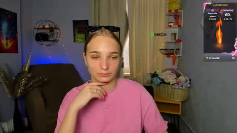 Snapshot of aria_voss_ chatting on 05.26.26 aria_voss_ online show from 05.26.26