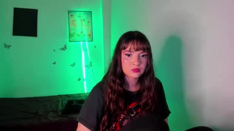 Snapshot of ariadna_4 chatting on 02.14.25 ariadna_4 online show from 02.14.25