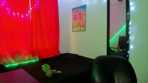 Snapshot of ariadna_4 chatting on 03.07.25 ariadna_4 online show from 03.07.25