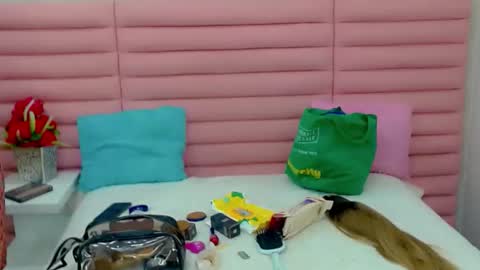 Snapshot of ariadna_princes chatting on 05.17.26 ARIADNA online show from 05.17.26