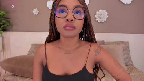 Aria Foster online show from 12.04.25