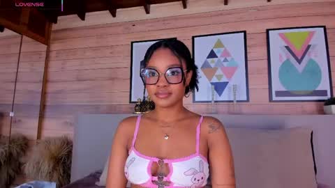 Aria Foster online show from 04.16.26