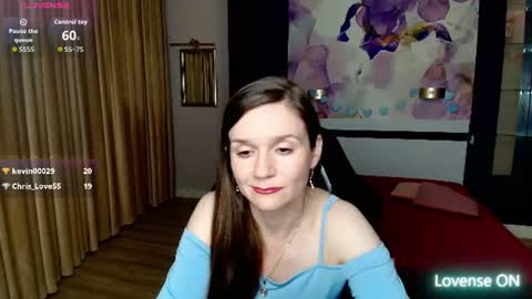 Snapshot of ariagrays chatting on 07.23.26 AriaGray online show from 07.23.26