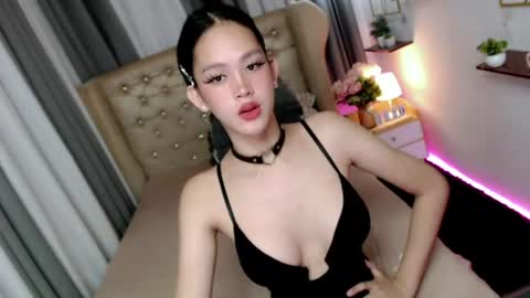 Snapshot of ariahooper chatting on 07.10.26 Christine JorgensenChristmas wish breasts implants online show from 07.10.26