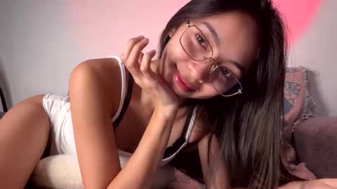 Snapshot of ariamariz chatting on 03.27.26 Aria Mariz online show from 03.27.26