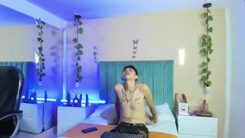 ariana_cri_x online show from 04.22.26