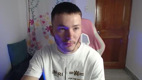 Snapshot of ariana_esteban07 chatting on 02.21.26 ariana_esteban07 online show from 02.21.26