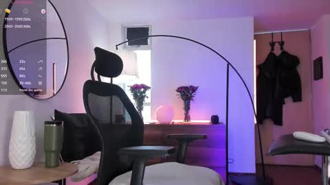 DaniAri - dimension X at night NY time online show from 02.25.26