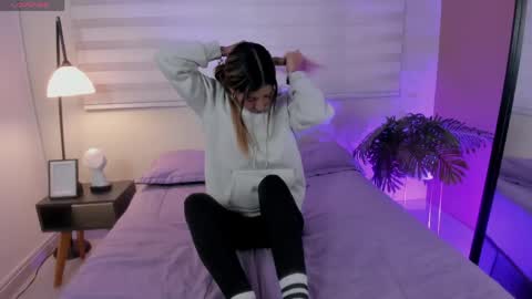 Ariana  online show from 04.25.26