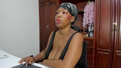 Andrea online show from 10.07.25