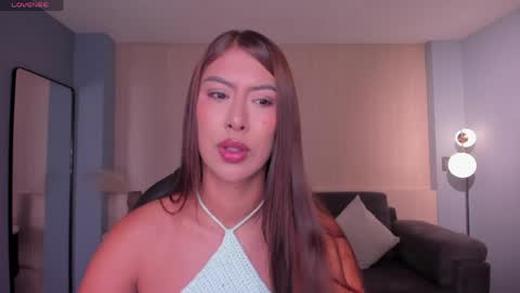 Snapshot of arianadumont chatting on 05.28.26 Ariana Dumont online show from 05.28.26