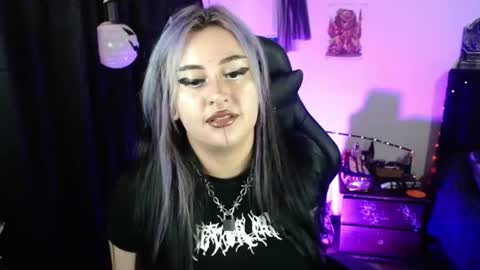 help me 100 hands up my OF is Free  online show from 07.08.26