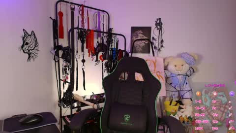 arianna_connorr online show from 04.04.26