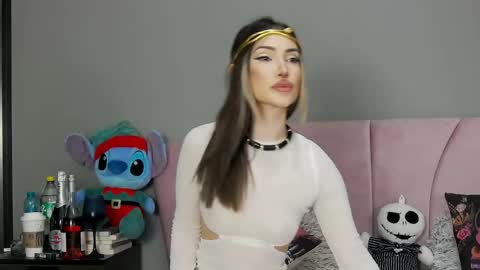 arianna_moonx online show from 10.31.25