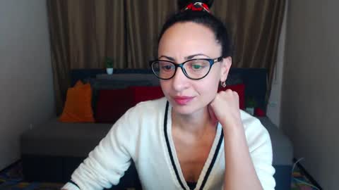 Snapshot of arianna_tifany chatting on 12.16.24 Arianna online show from 12.16.24