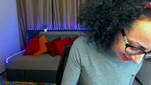 Snapshot of arianna_tifany chatting on 12.18.24 Arianna online show from 12.18.24