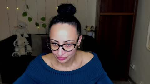 Snapshot of arianna_tifany chatting on 12.24.24 Arianna online show from 12.24.24