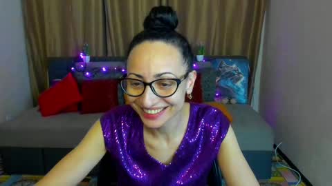 Snapshot of arianna_tifany chatting on 12.30.24 Arianna online show from 12.30.24