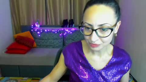 Snapshot of arianna_tifany chatting on 12.31.24 Arianna online show from 12.31.24