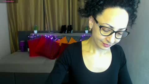 Snapshot of arianna_tifany chatting on 01.03.25 Arianna online show from 01.03.25