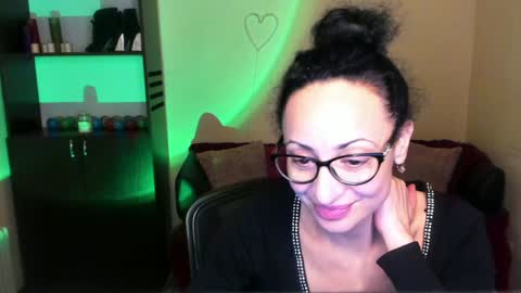 Snapshot of arianna_tifany chatting on 01.10.25 Arianna online show from 01.10.25